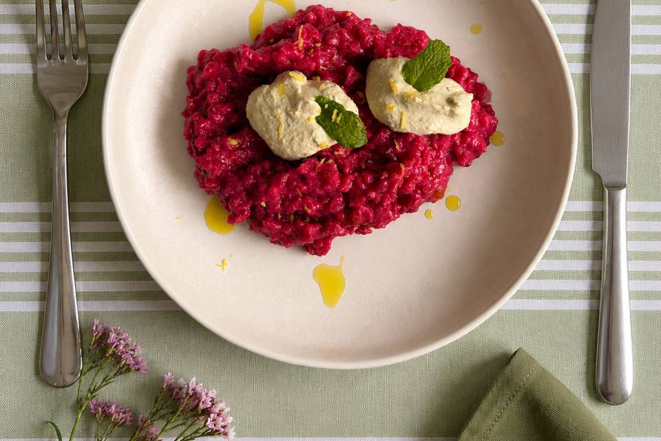 Risotto de beterraba e amêndoa