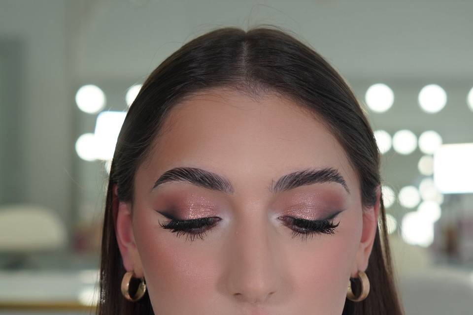 Beauty by claudia Silva