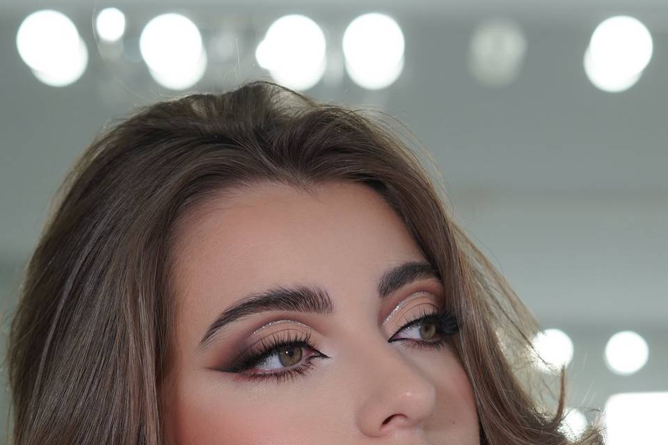 Beauty by claudia Silva