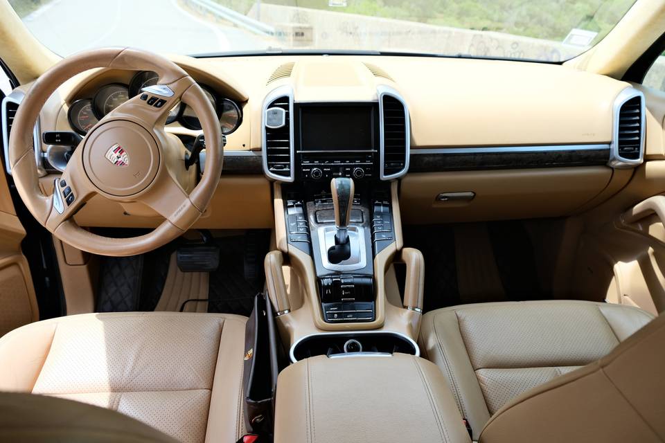 Interior porsche beje