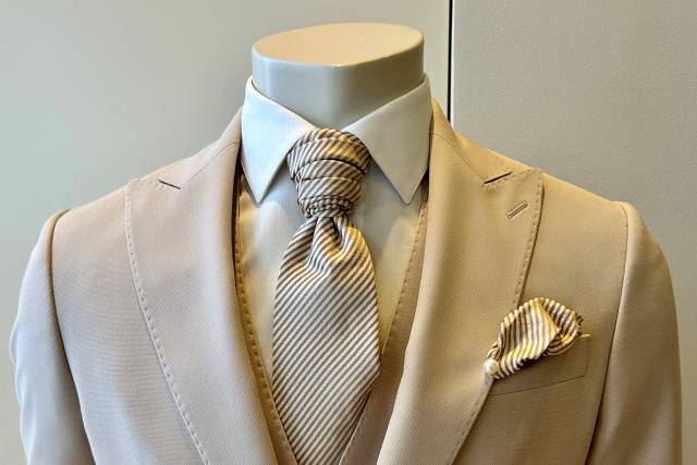 Fato bege colete Find