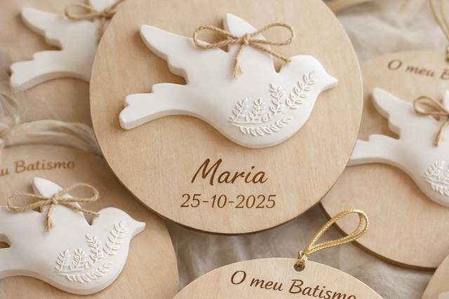 Gesso perfumado em madeira