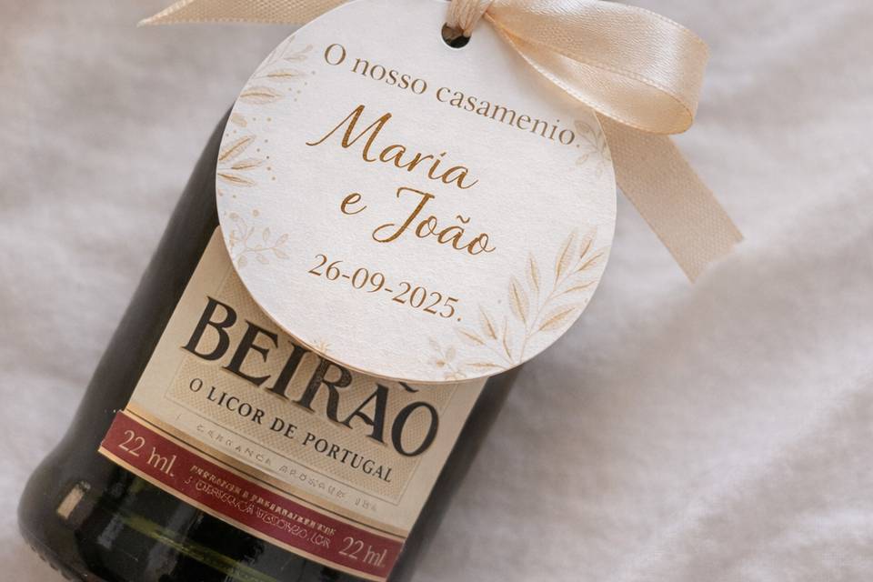Mini Licor beirão com etiqueta