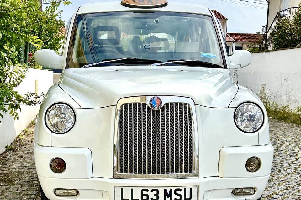 White Black Cab