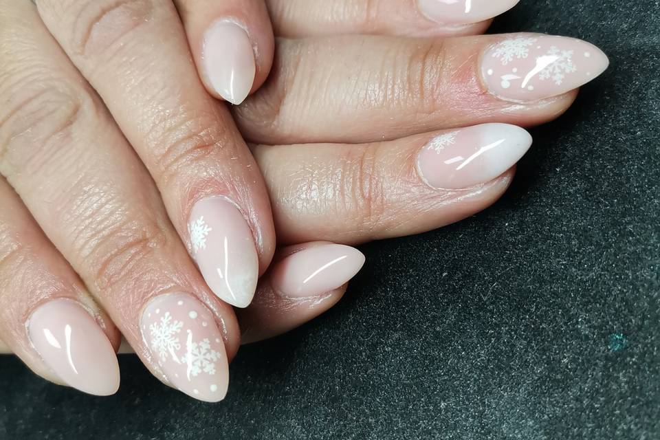 Unhas de gel simples