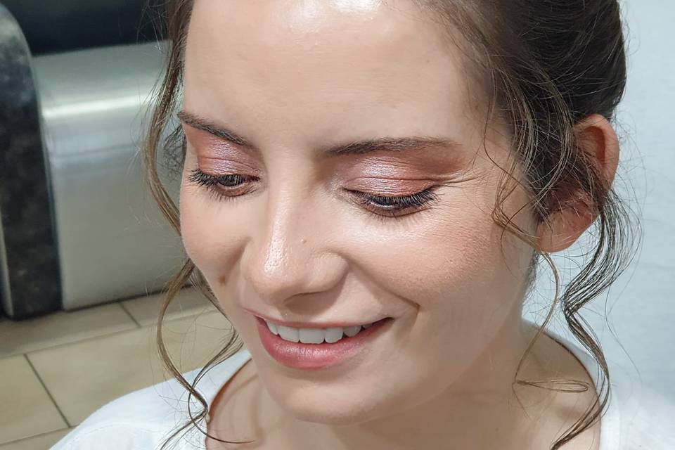 Tânia Costa - Makeup Artist
