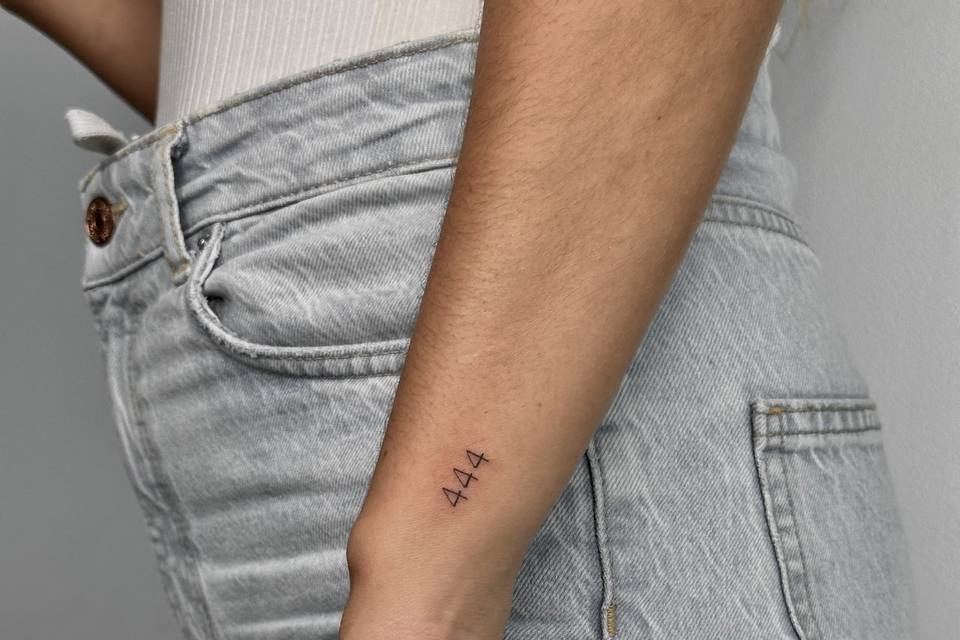 Mini Tattoo Fineline
