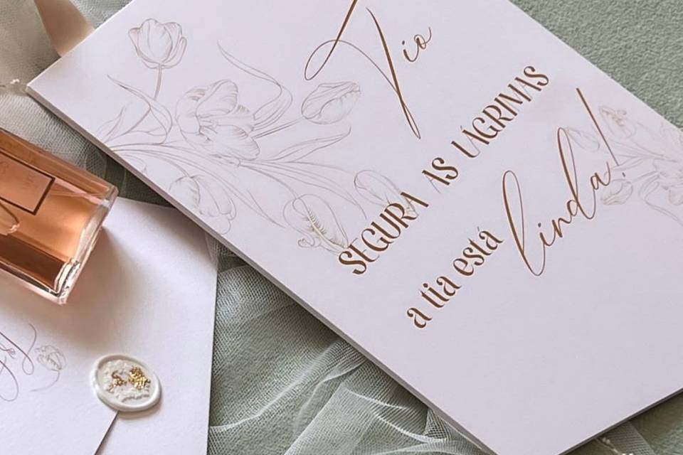 Placa meninos alianças