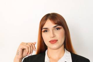 Mari Medeiros Make Up