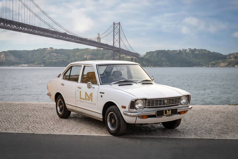 Toyota corolla e20