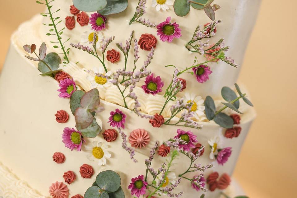 Bolo dois andares flores natur