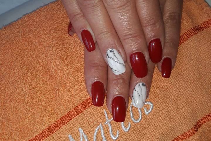 Unhas de gel