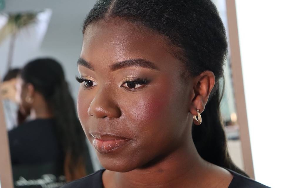 Maquilhagem Soft Glam Pele Neg
