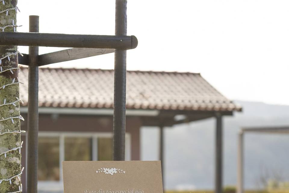 Detalhesdaba