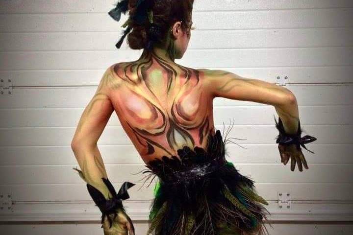Performance com Body Paint