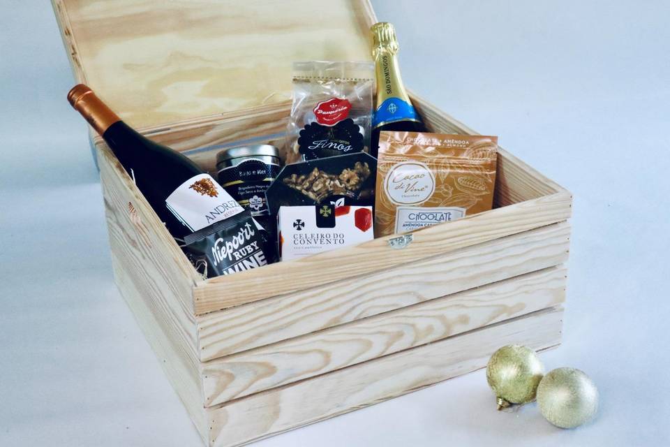 Giftbox Baú de Madeira