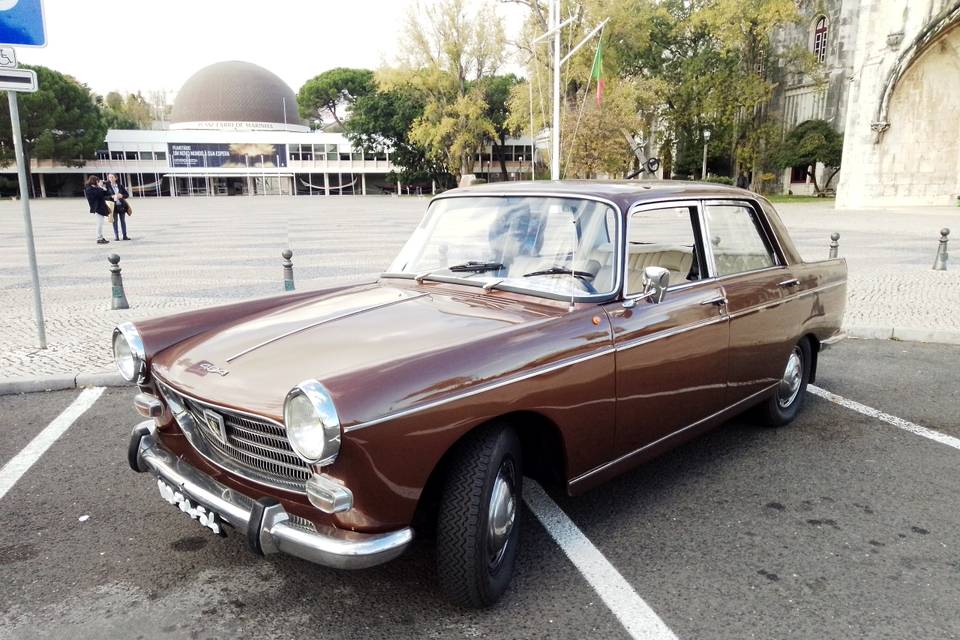 Peugeot 404 Casamento elegante