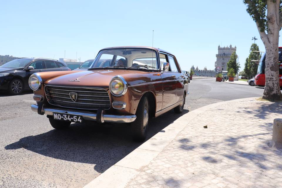 Peugeot 404 Casamento elegante