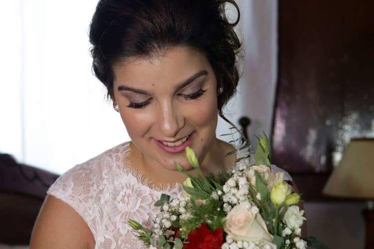 Vânia Leite Maquilhadora