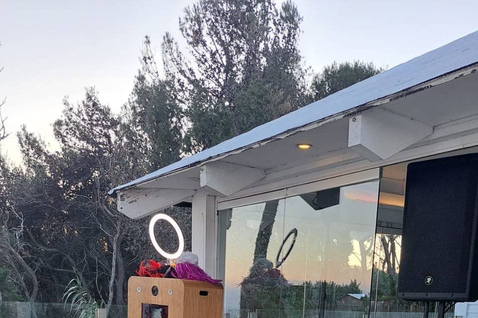 Photo Booth exterior