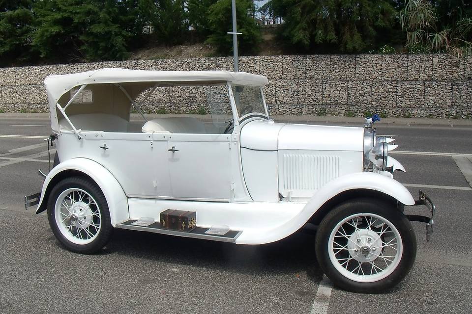 Ford A Phaeton 1928 branco