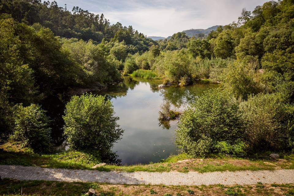 Vista  para rio cavado