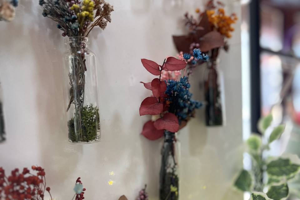 Íman com flores secas