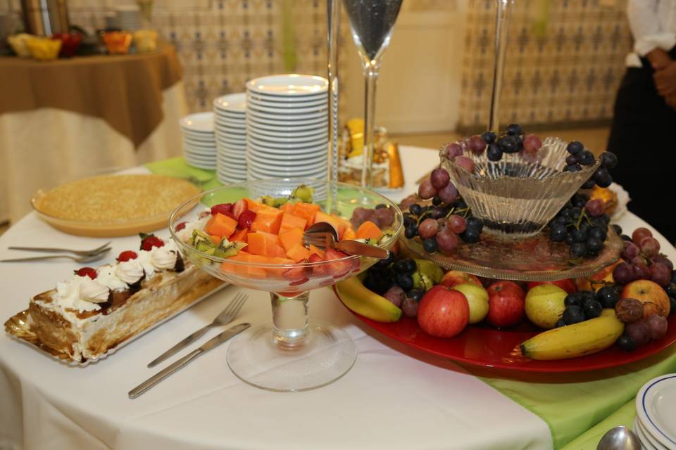 Mesa de doces & frutas