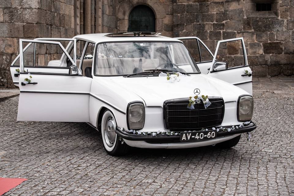 Mercedes w115