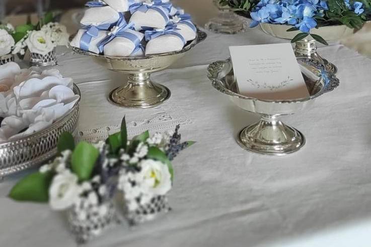 Mesa de Bolo de Batismo