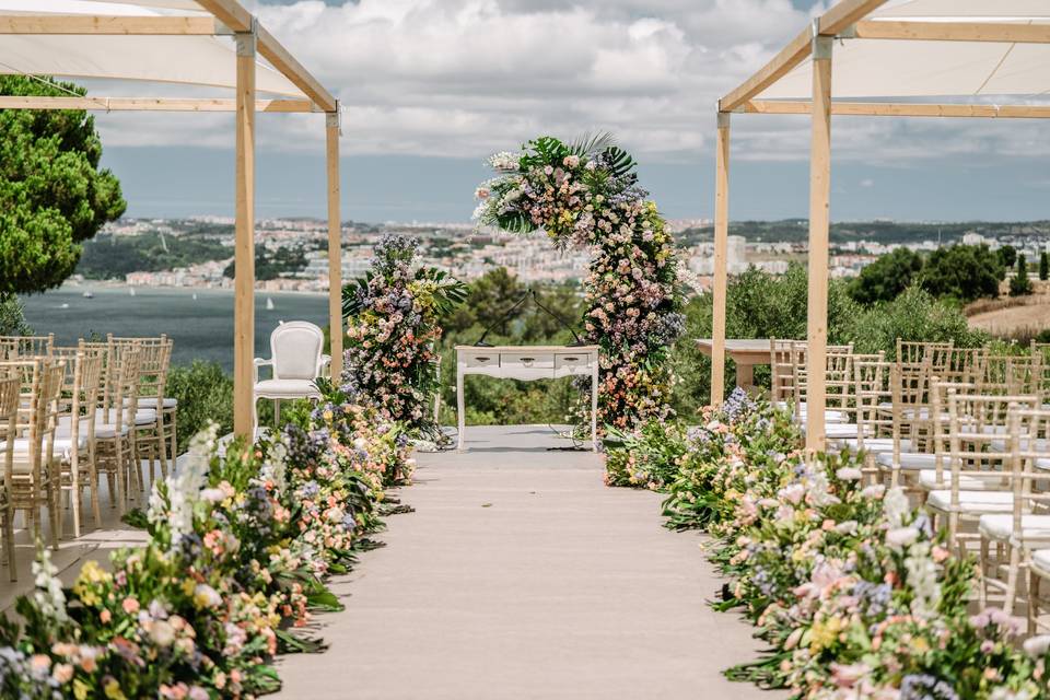 Floral Arch | Pastel Tones | Q