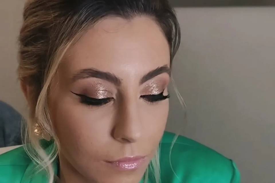 FOXY EYE make up