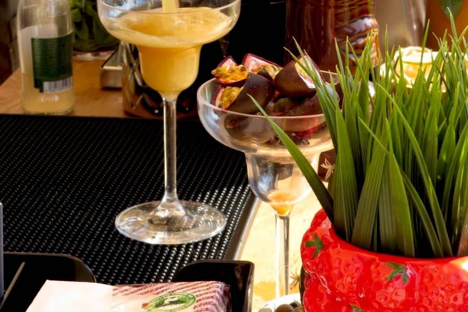 Sipple Bar Events