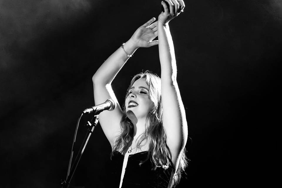 Joana Amorim - Cantora