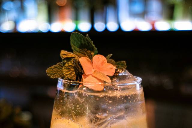 Cocktail Flower Power