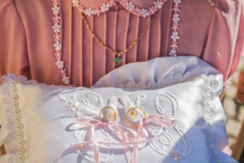 Menina das Alianças