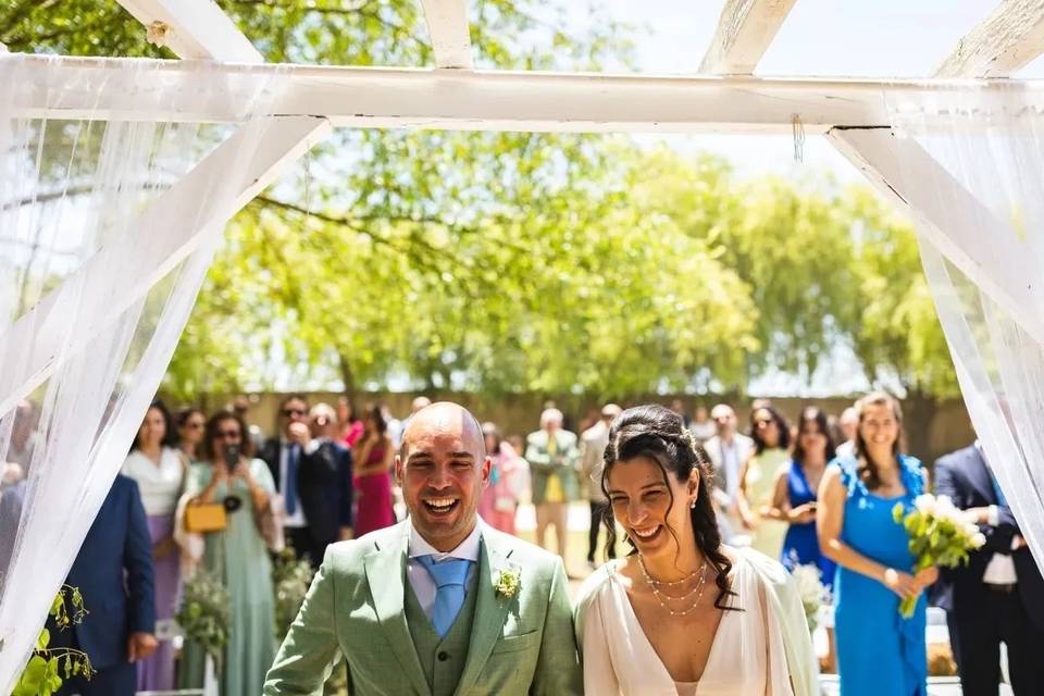 Noivos na cerimónia