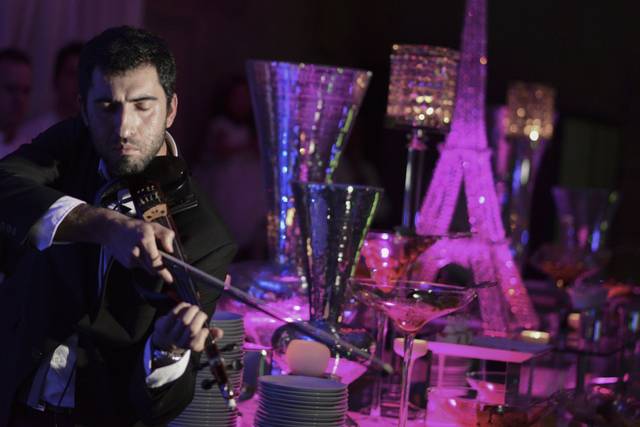 Violino corte do bolo
