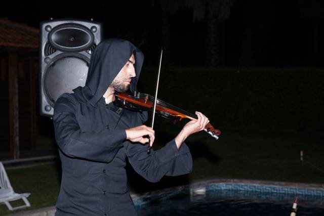 Violino corte do bolo