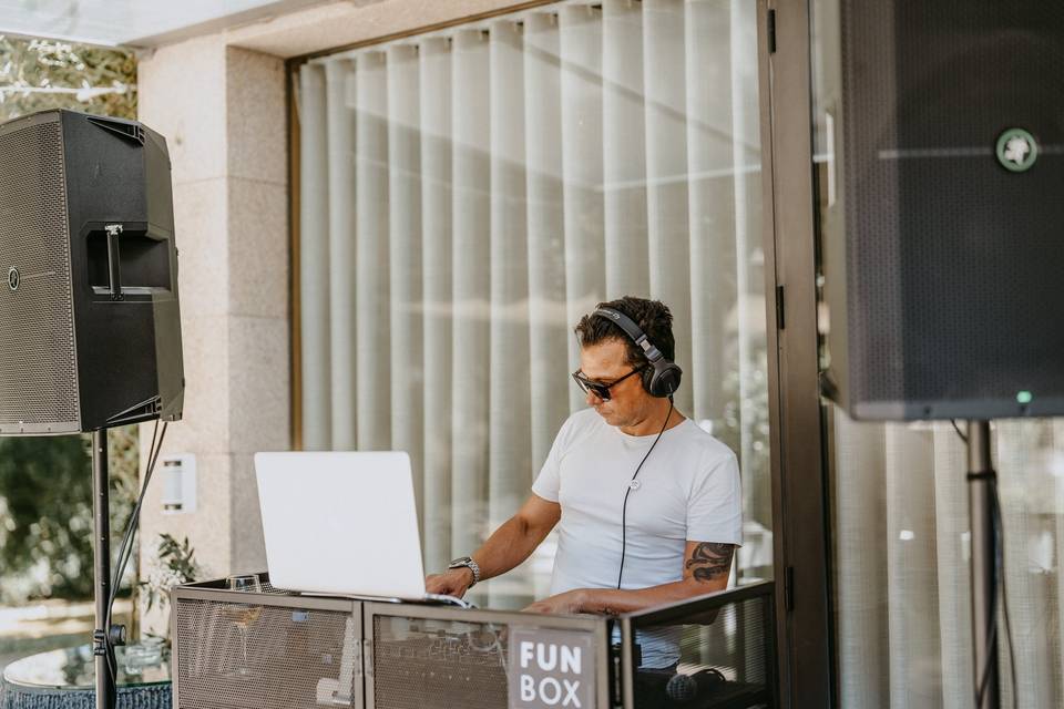 Sunset Dj