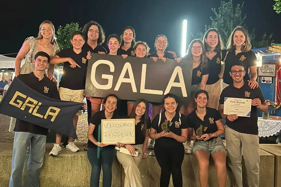 1° Lugar - Festival da Canção