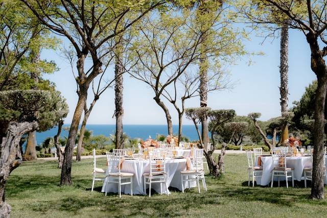Al Fresco