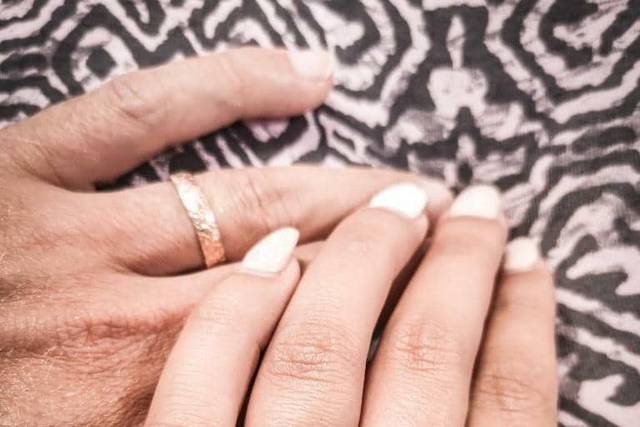 Alianças marteladas