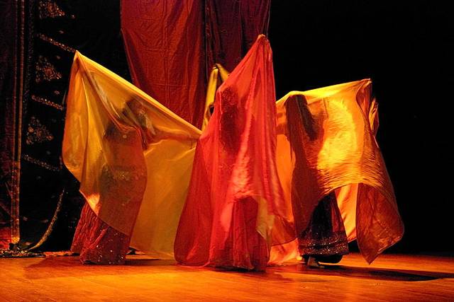 Dança com véus