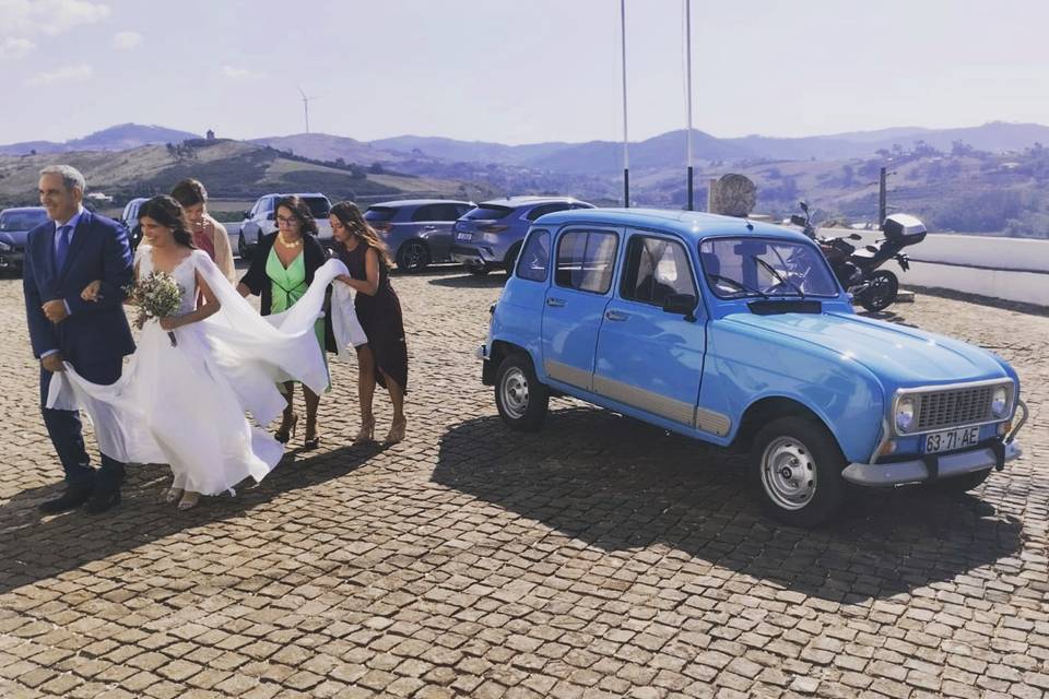 Casamento Renault 4L