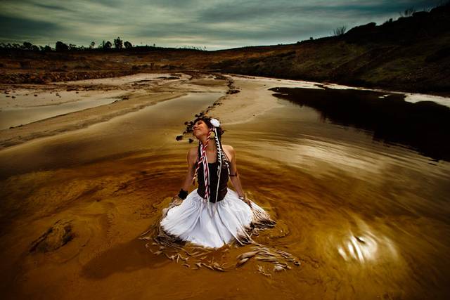 Noiva trash the dress