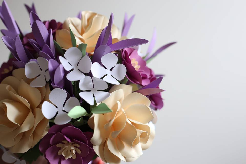 Bouquet de flores de papel.