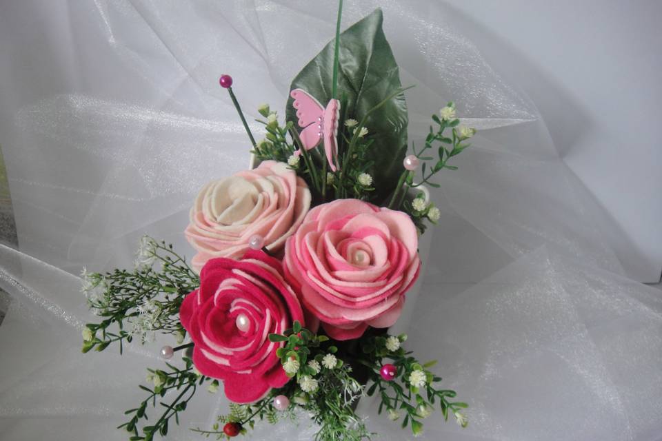 Bouquet com rosas em eva