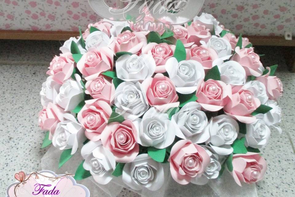 Arranjo 60 rosas papel