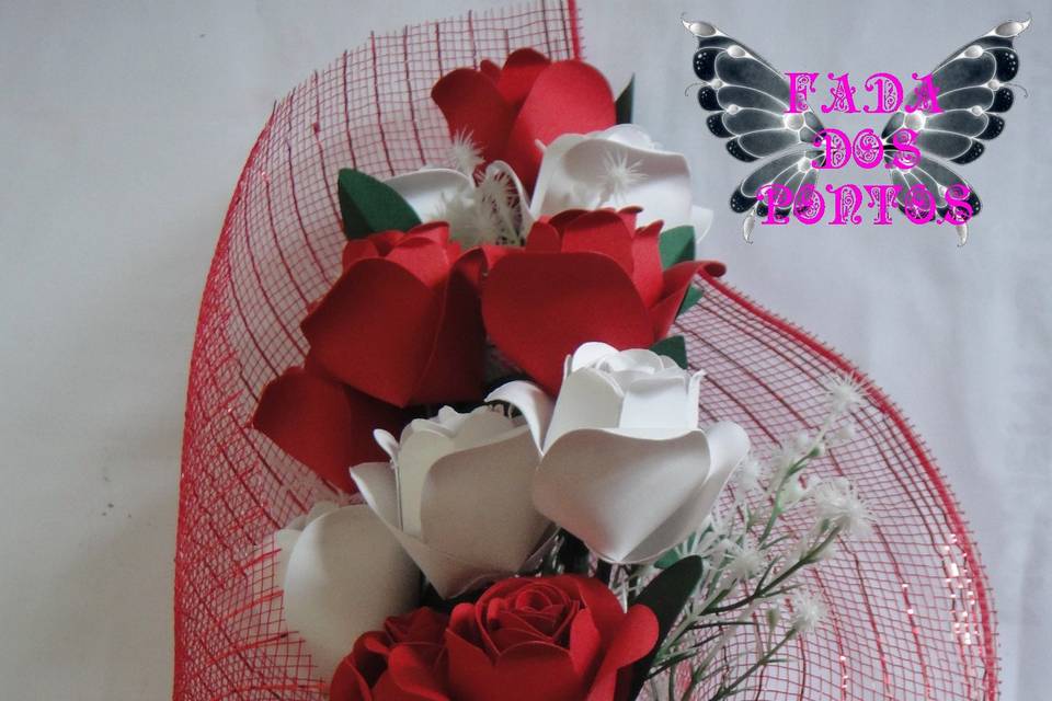 Bouquet rosas papel noiva